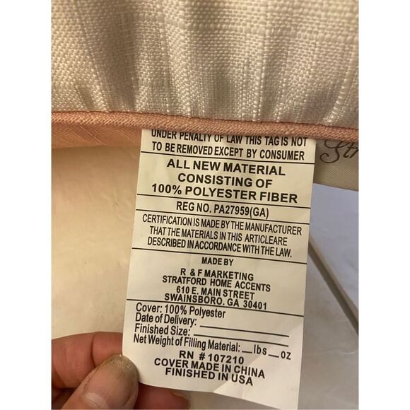 Strafford feather pillow “Pray more Worry Less” - Picture 7 of 7